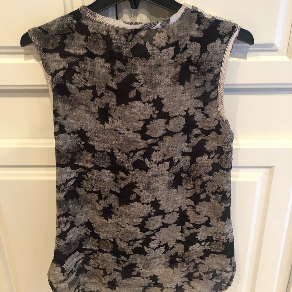 Cabi top - Picture 4 of 4